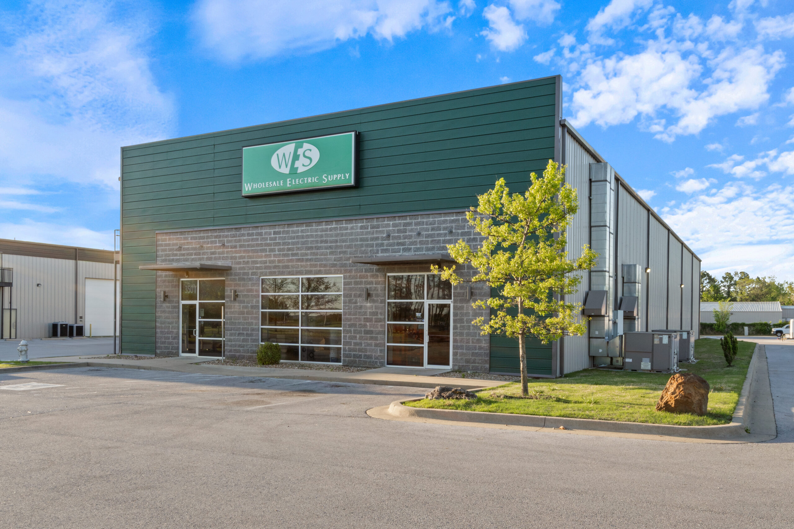 MAXCOR.co | 3501 W Hudson Rd | 3